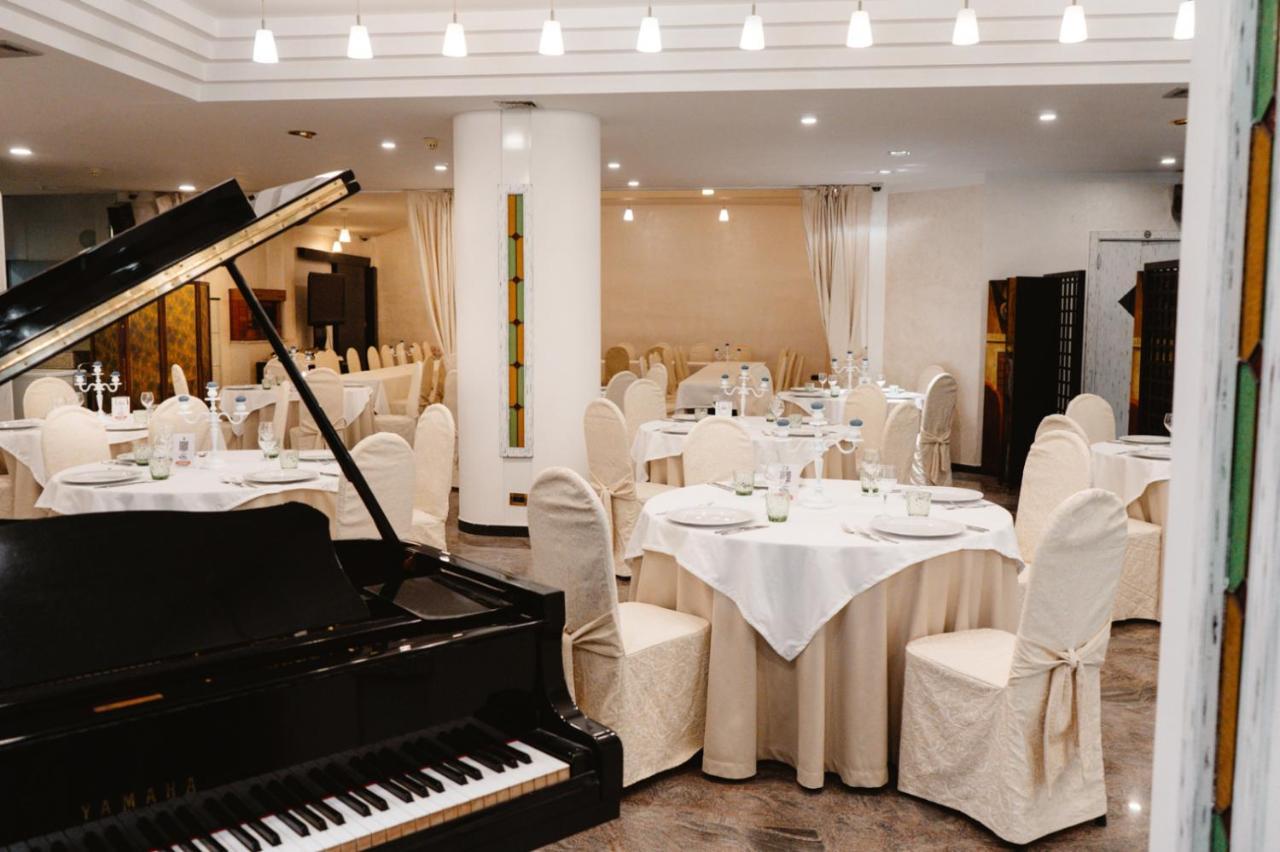 Accord Le Rose Hotel