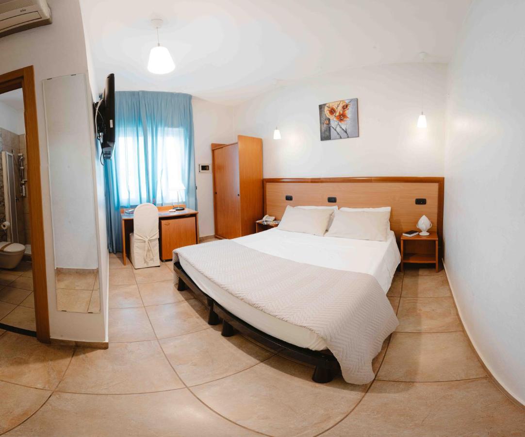 Accord Le Rose Hotel 4*