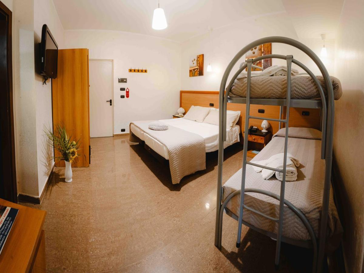 Accord Le Rose Hotel 4*