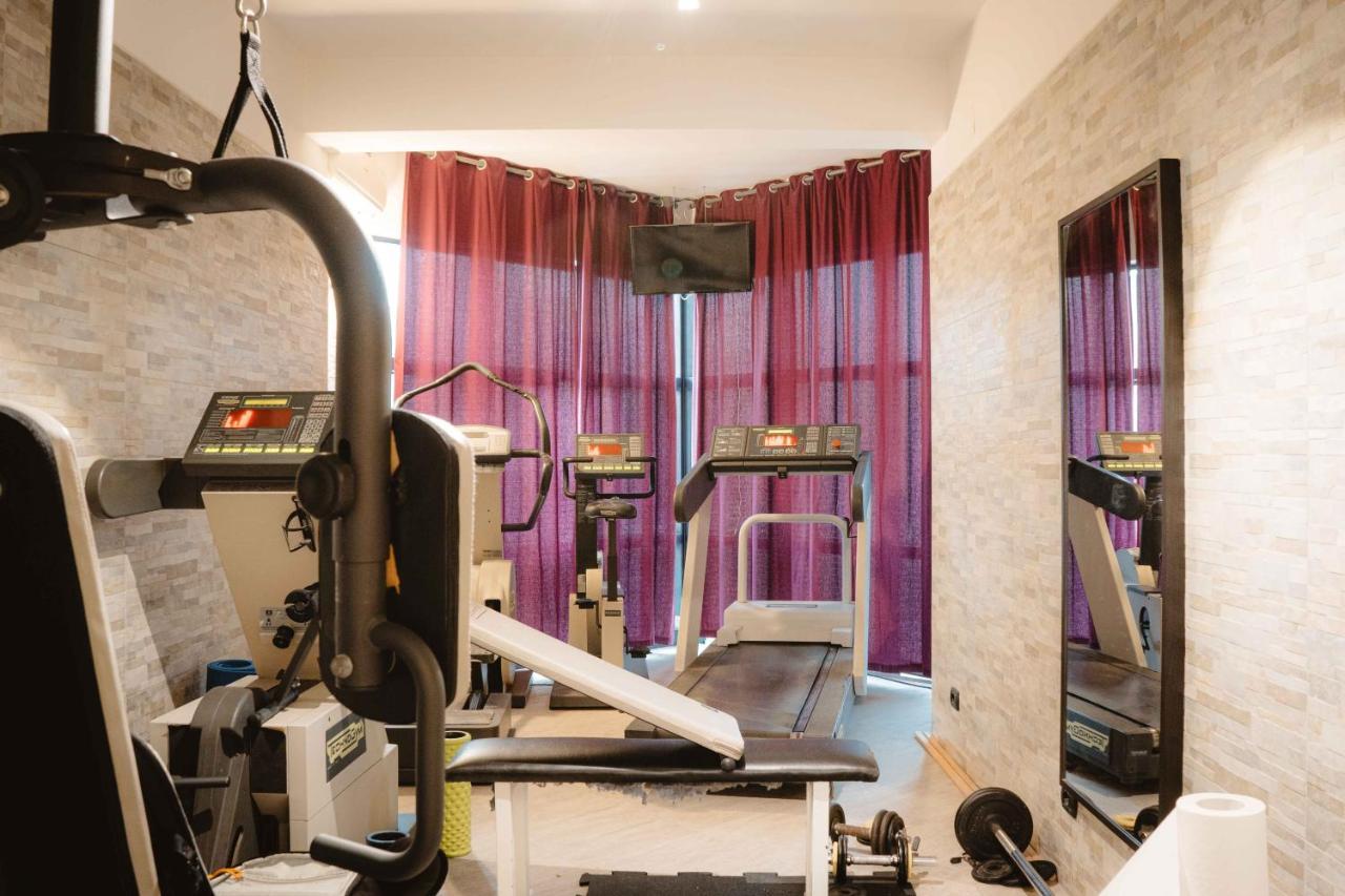 Accord Le Rose Hotel 4*