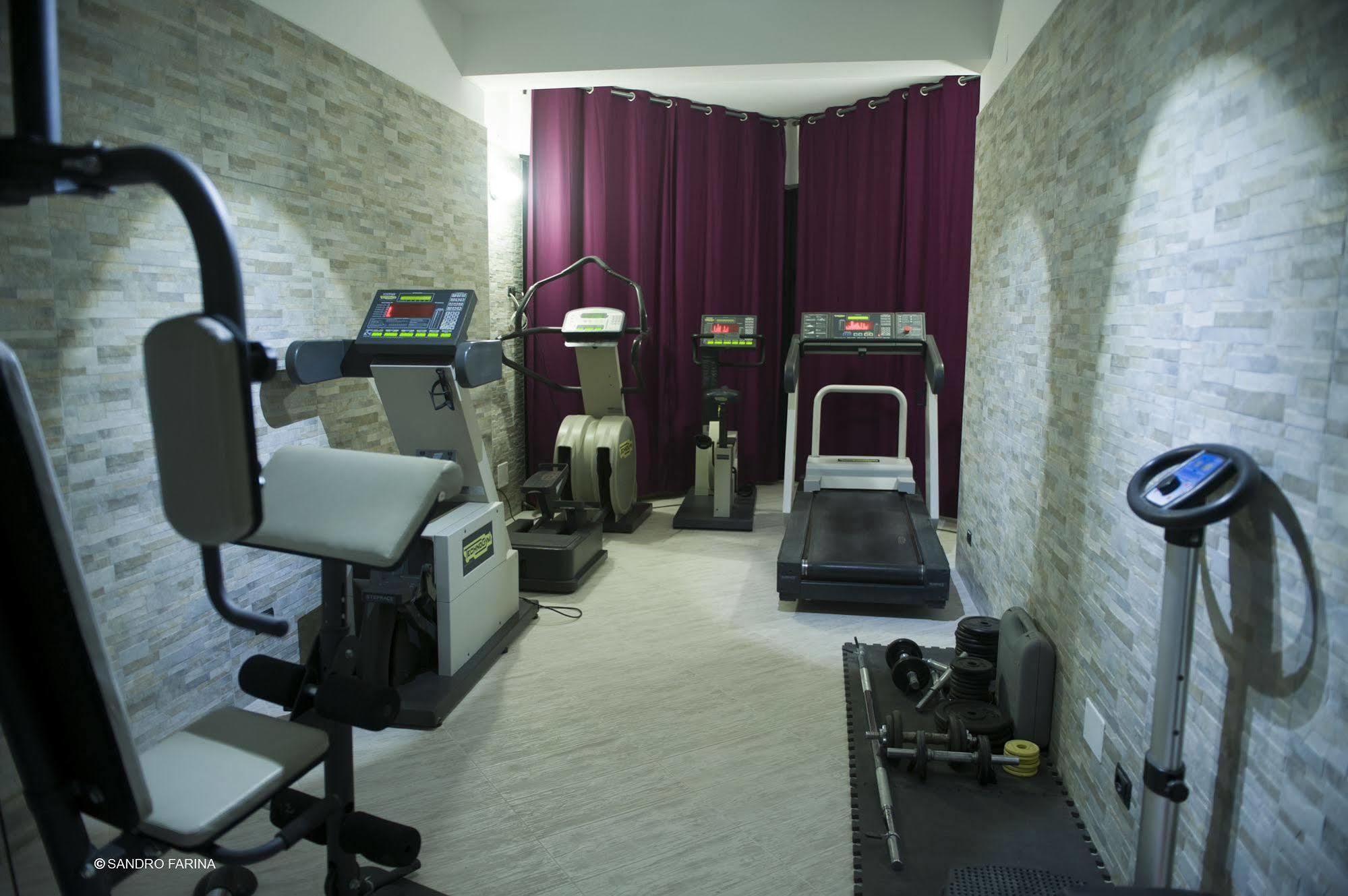 Accord Le Rose Hotel 4*